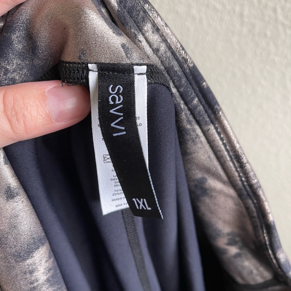 Savvi Metallic Print Athletic Leggings - Picture 8 of 10